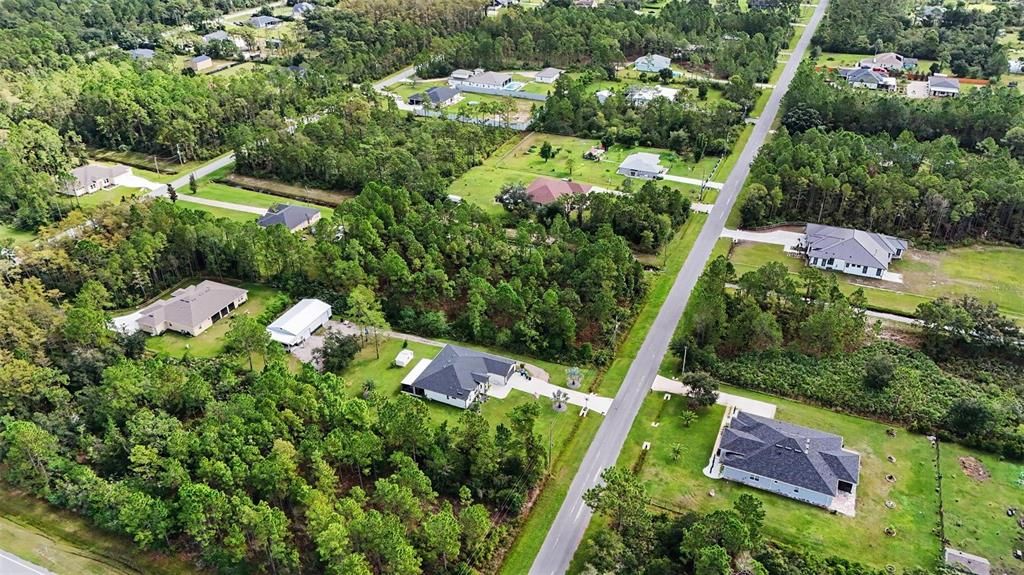 На продажу: $80,000 (1.24 acres)