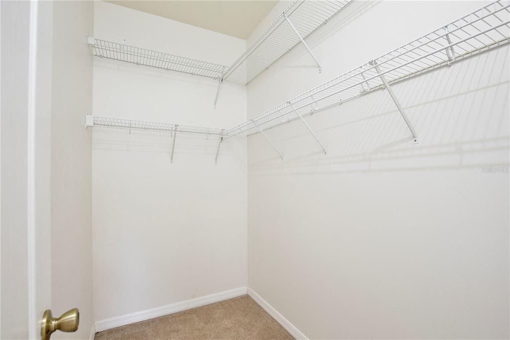 For Rent: $1,995 (3 beds, 2 baths, 1659 Square Feet)
