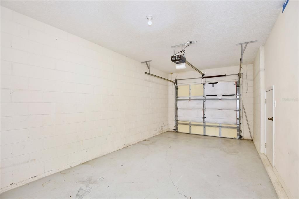 For Rent: $1,995 (3 beds, 2 baths, 1659 Square Feet)