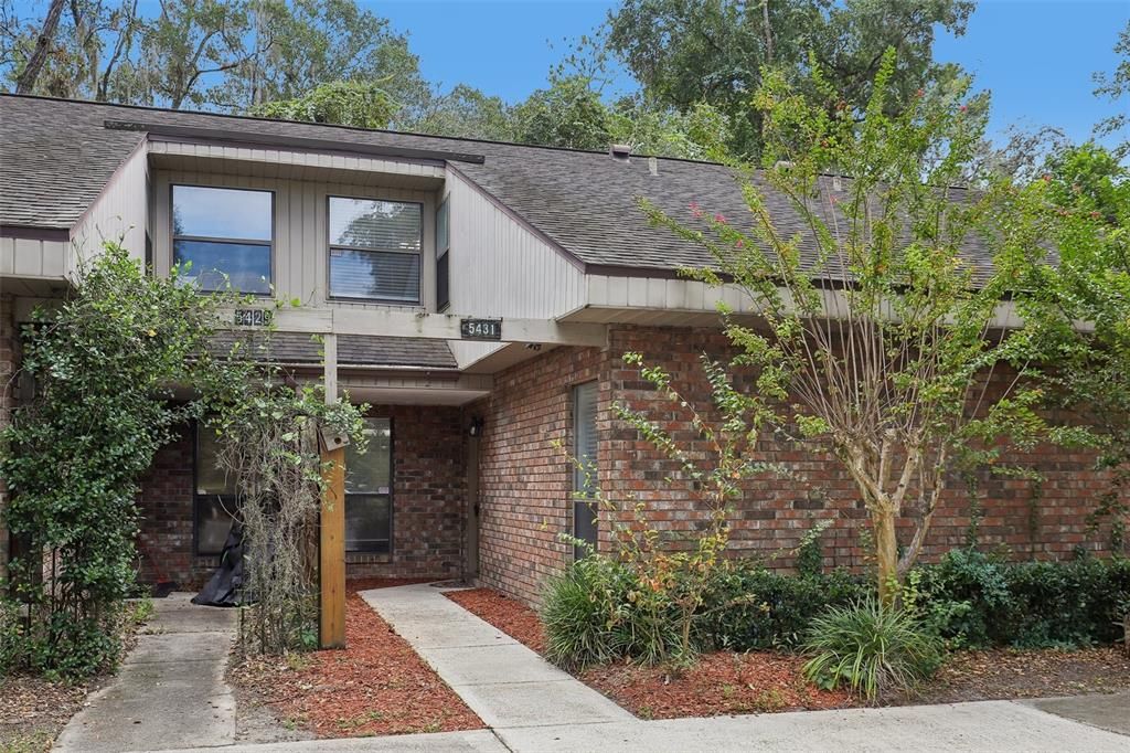 For Sale: $195,000 (2 beds, 2 baths, 1141 Square Feet)