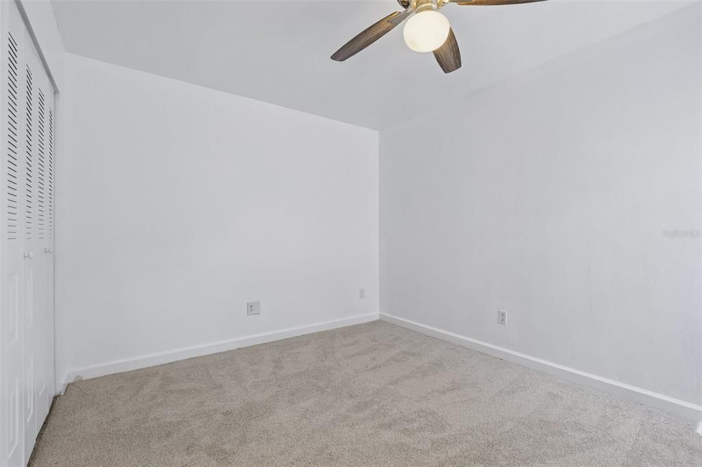 For Sale: $195,000 (2 beds, 2 baths, 1141 Square Feet)