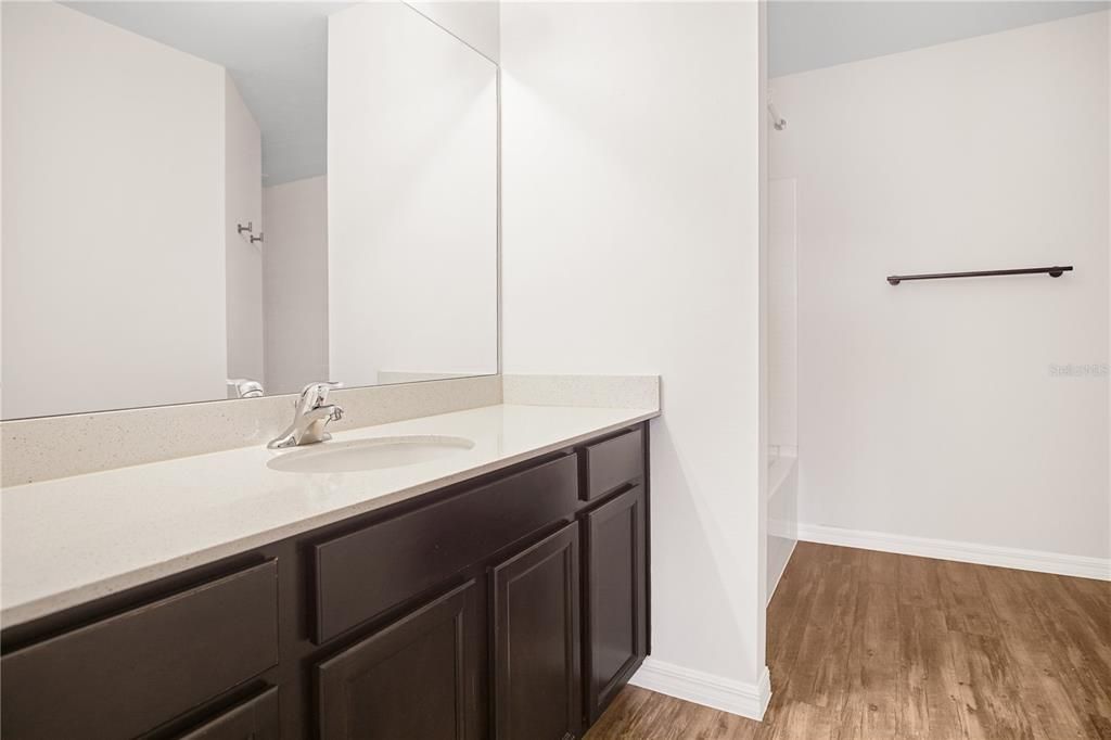 В аренду: $1,895 (3 спален, 2 ванн, 1563 Квадратных фут)