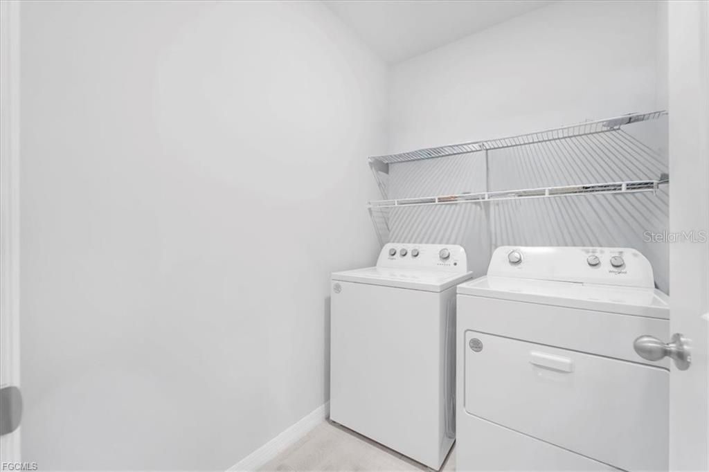 Activo con contrato: $300,000 (4 camas, 3 baños, 2015 Pies cuadrados)