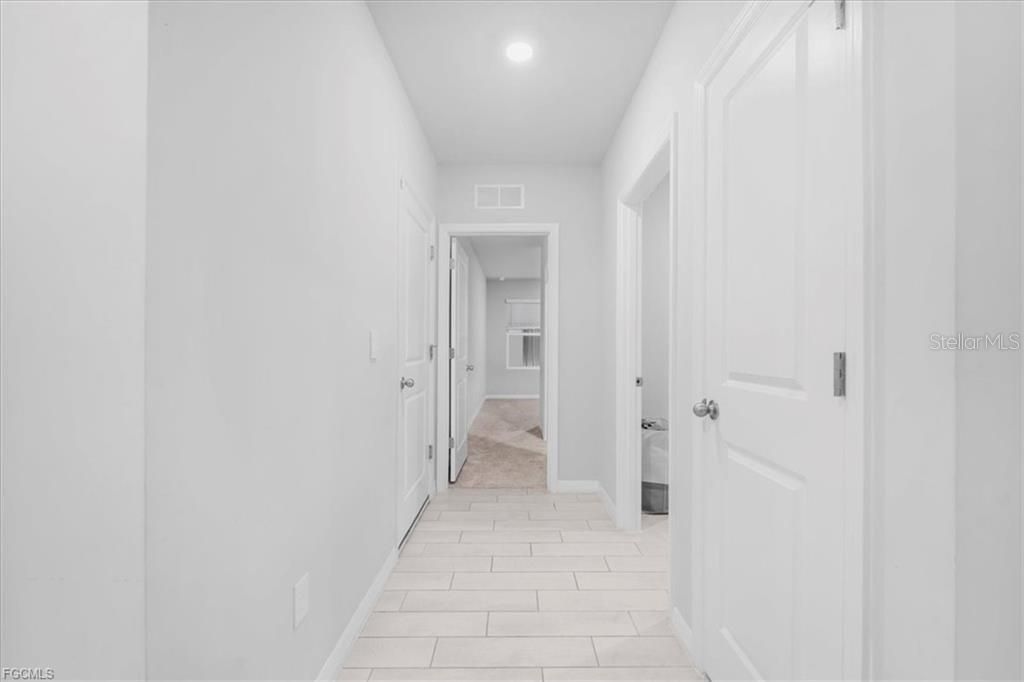 Activo con contrato: $300,000 (4 camas, 3 baños, 2015 Pies cuadrados)