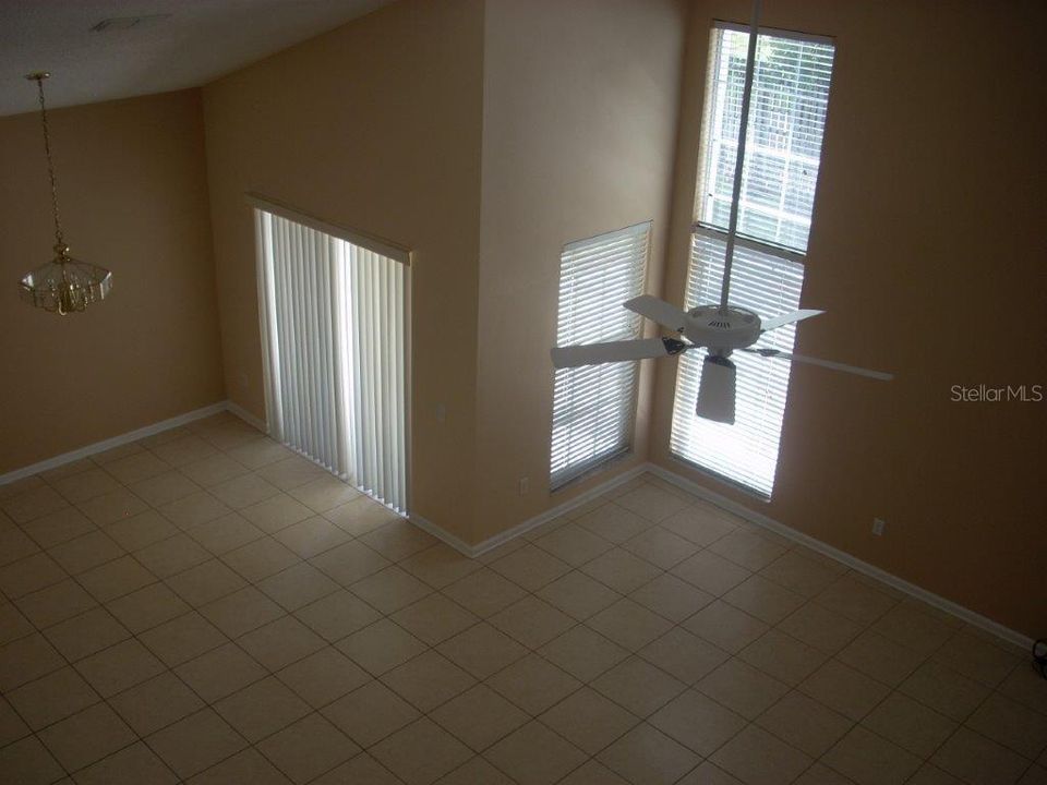 For Rent: $2,900 (3 beds, 2 baths, 1841 Square Feet)