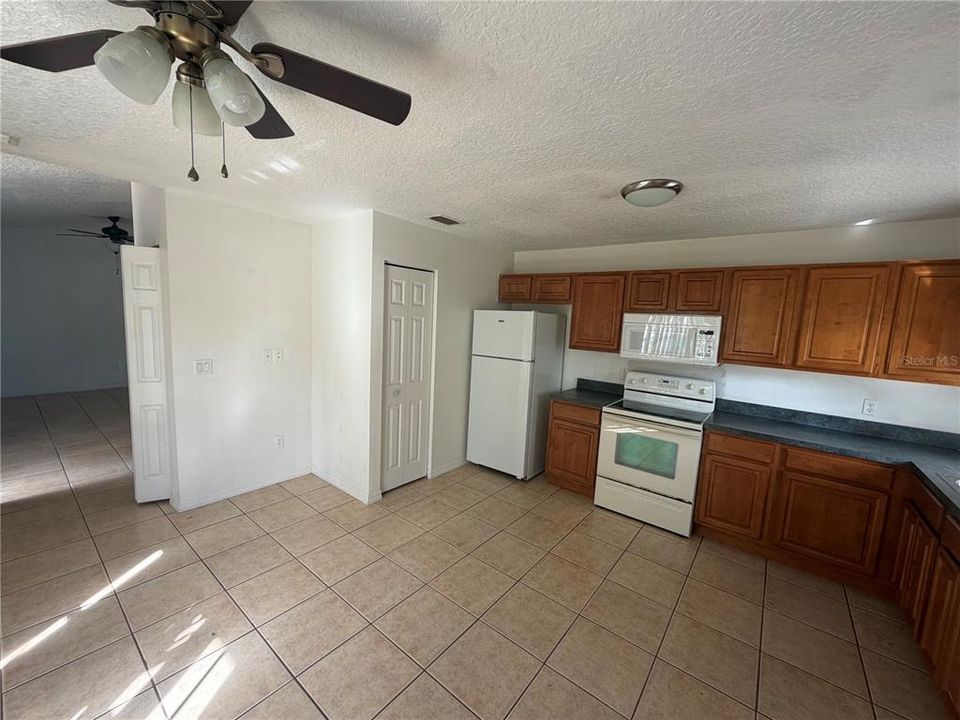 For Rent: $1,850 (2 beds, 2 baths, 1106 Square Feet)
