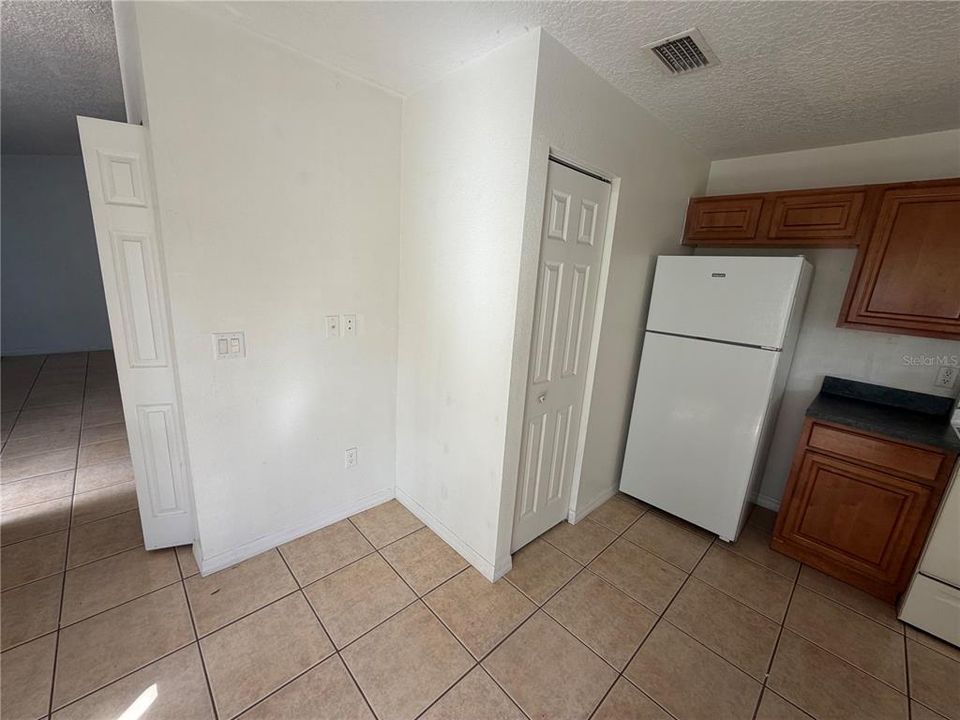 For Rent: $1,850 (2 beds, 2 baths, 1106 Square Feet)