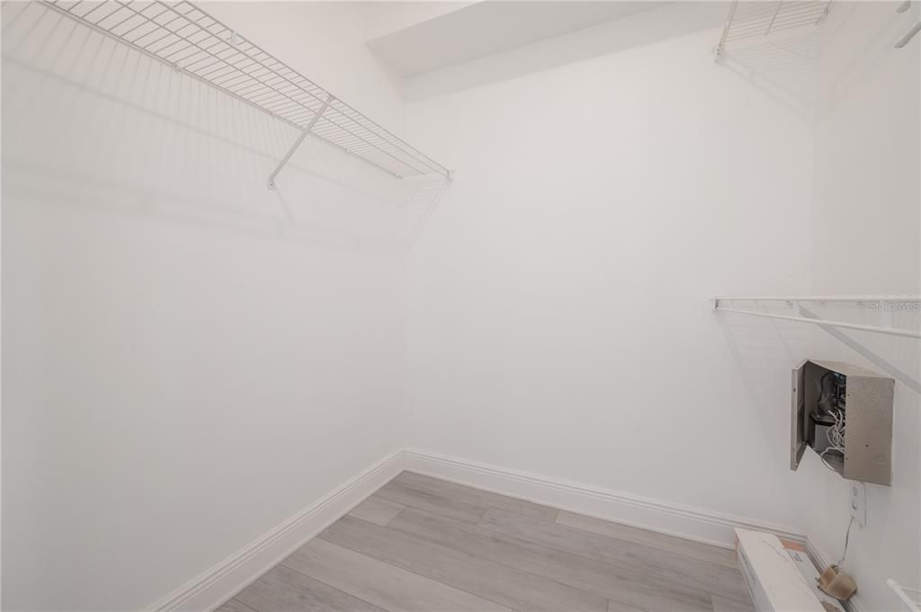 For Rent: $3,200 (2 beds, 2 baths, 938 Square Feet)