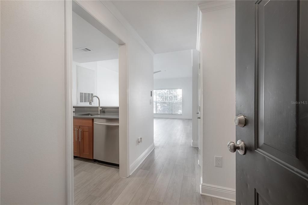 For Rent: $3,200 (2 beds, 2 baths, 938 Square Feet)