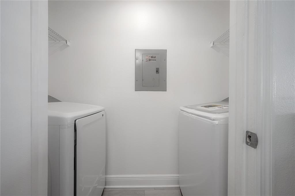 For Rent: $3,200 (2 beds, 2 baths, 938 Square Feet)