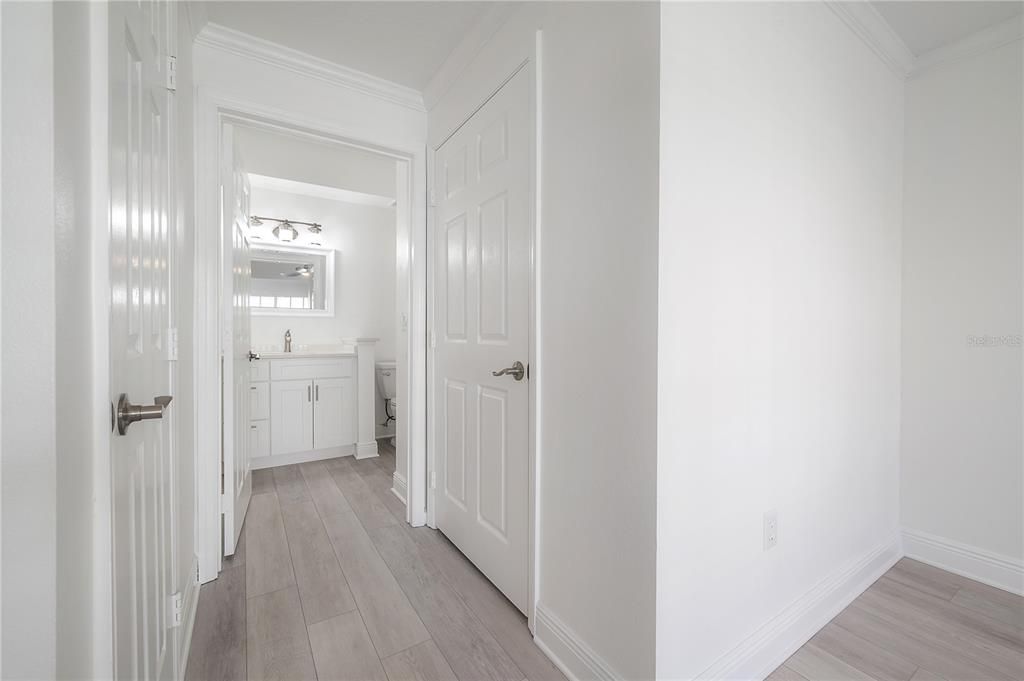 For Rent: $3,200 (2 beds, 2 baths, 938 Square Feet)