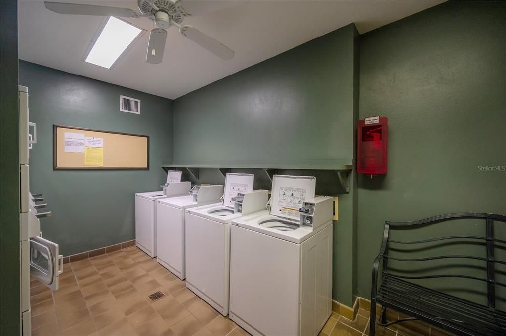 For Rent: $3,200 (2 beds, 2 baths, 938 Square Feet)