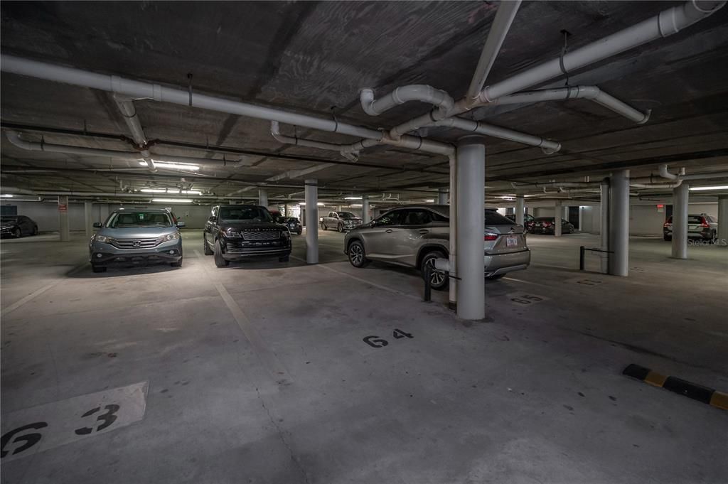 For Rent: $3,200 (2 beds, 2 baths, 938 Square Feet)