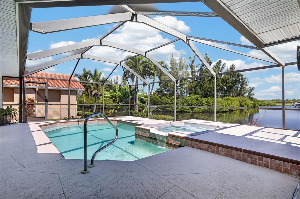 For Sale: $699,000 (3 beds, 2 baths, 1914 Square Feet)
