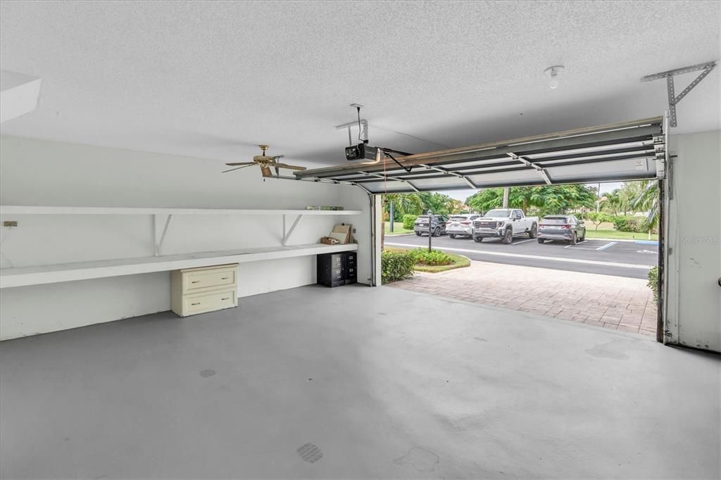 For Sale: $975,000 (3 beds, 2 baths, 1905 Square Feet)