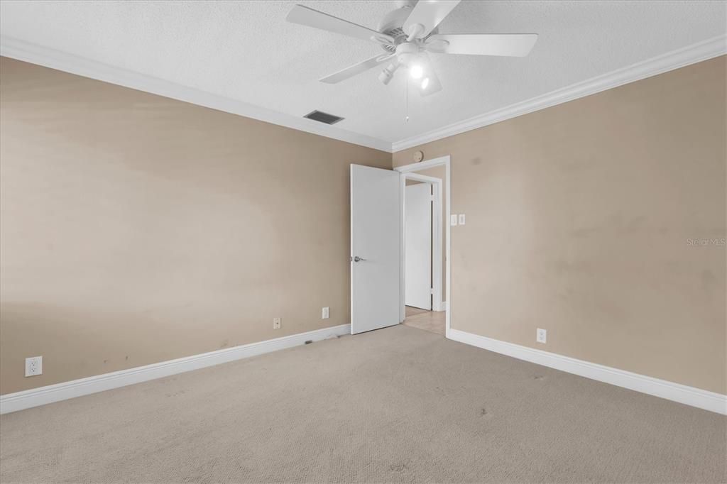 For Sale: $975,000 (3 beds, 2 baths, 1905 Square Feet)