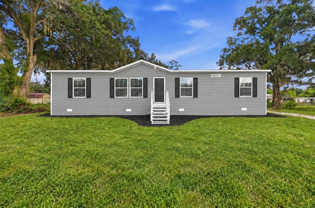 For Sale: $239,999 (4 beds, 2 baths, 1474 Square Feet)