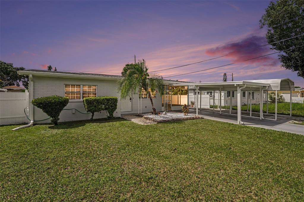 For Sale: $329,990 (3 beds, 2 baths, 1020 Square Feet)