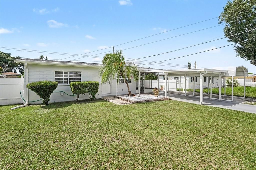 For Sale: $329,990 (3 beds, 2 baths, 1020 Square Feet)