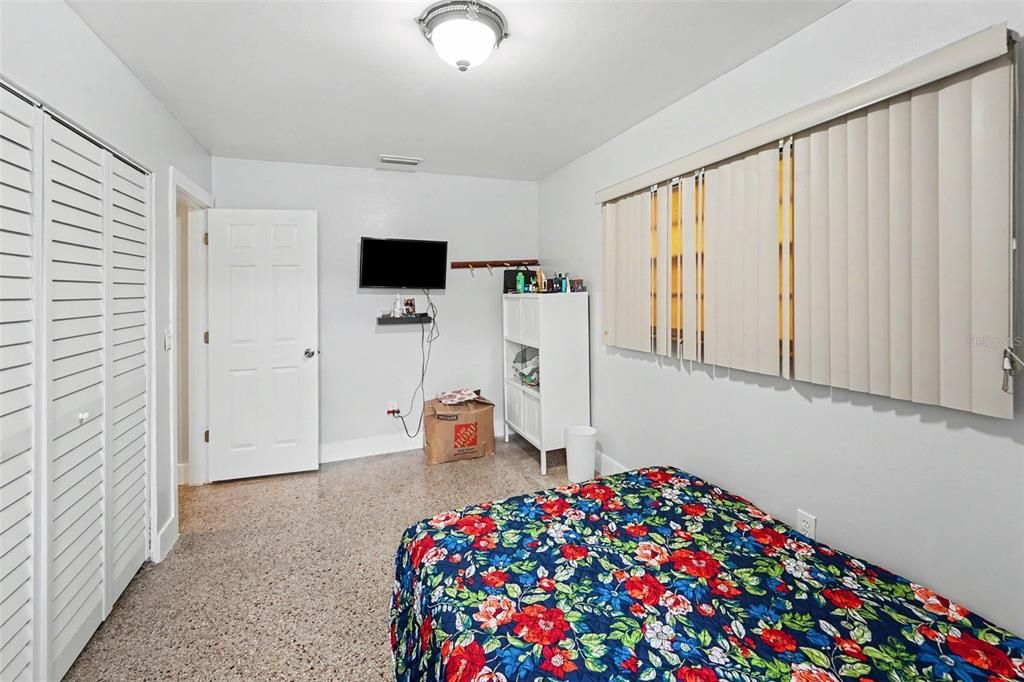 For Sale: $329,990 (3 beds, 2 baths, 1020 Square Feet)