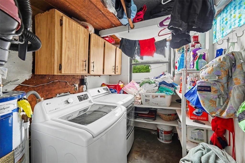 For Sale: $329,990 (3 beds, 2 baths, 1020 Square Feet)
