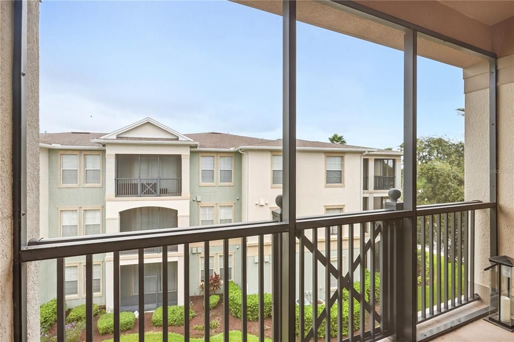 For Sale: $299,997 (2 beds, 2 baths, 1161 Square Feet)