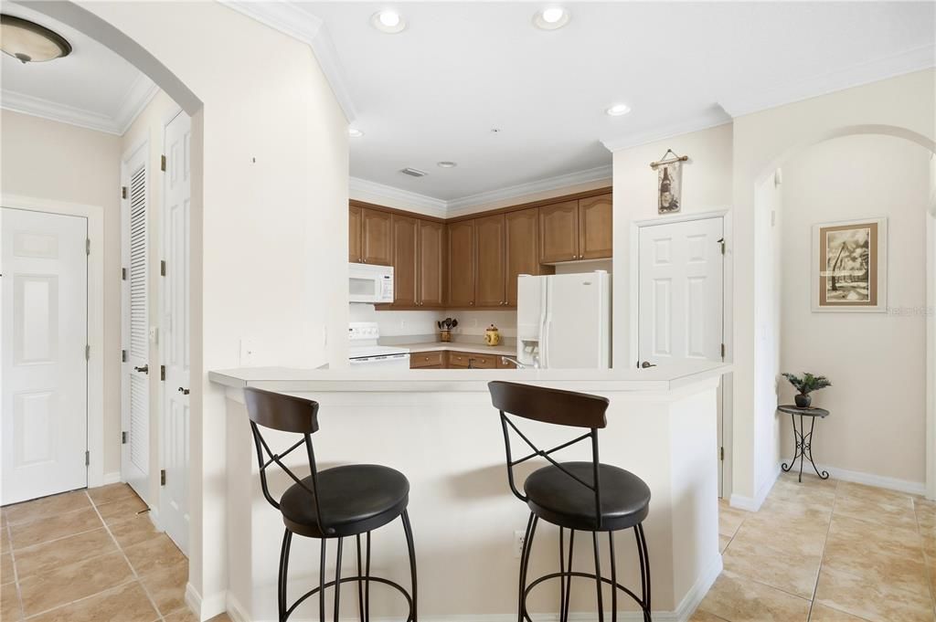 For Sale: $299,997 (2 beds, 2 baths, 1161 Square Feet)