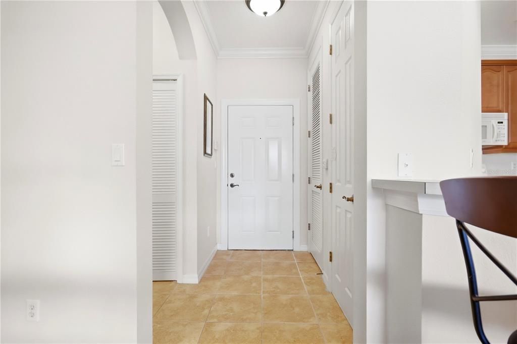 For Sale: $299,997 (2 beds, 2 baths, 1161 Square Feet)