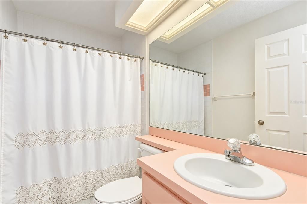 For Sale: $500,000 (4 beds, 3 baths, 2208 Square Feet)