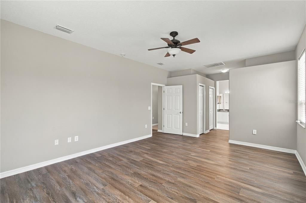 For Sale: $399,000 (3 beds, 2 baths, 1881 Square Feet)