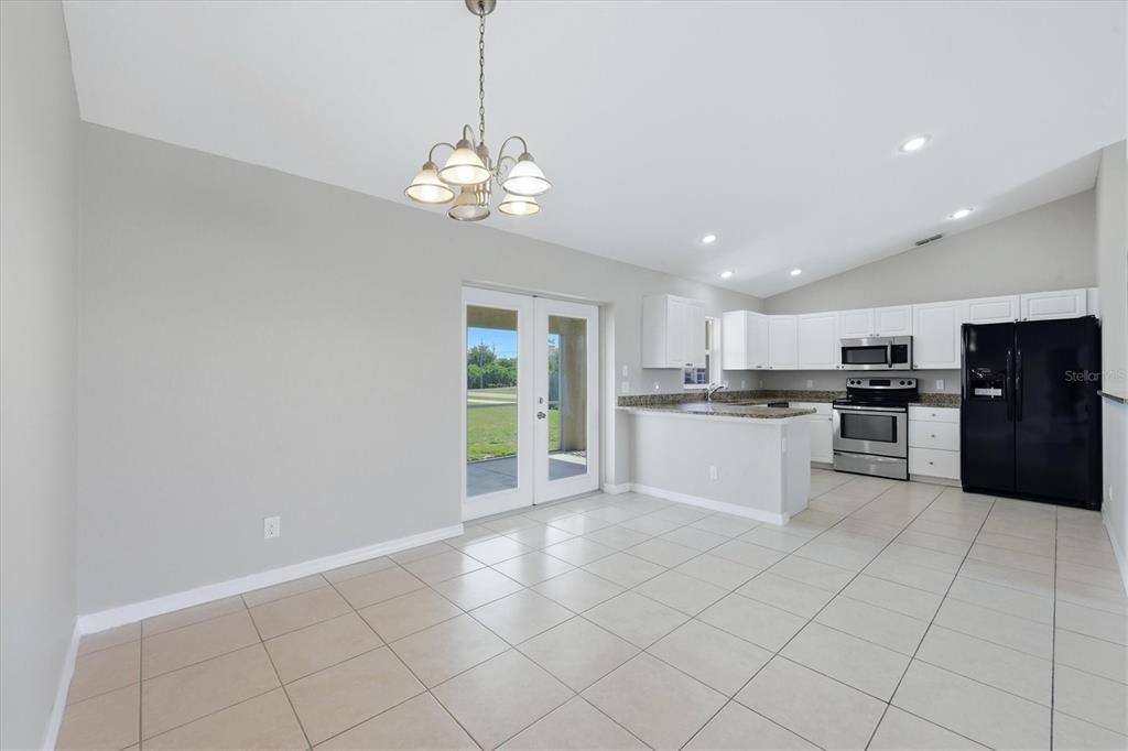 For Sale: $294,900 (3 beds, 2 baths, 1578 Square Feet)