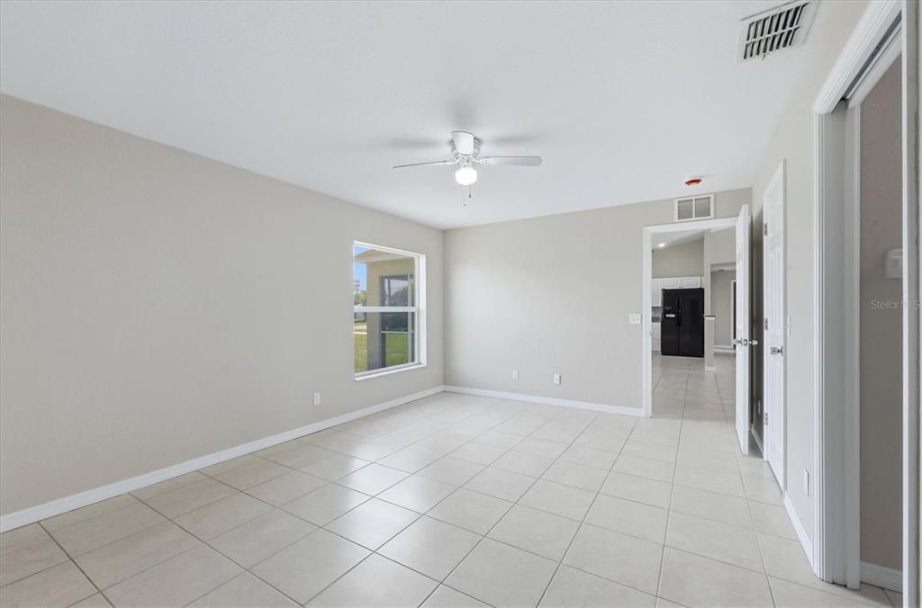 For Sale: $294,900 (3 beds, 2 baths, 1578 Square Feet)