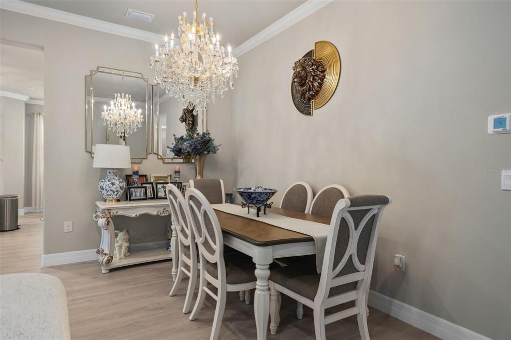 En Venta: $899,000 (4 camas, 3 baños, 2547 Pies cuadrados)