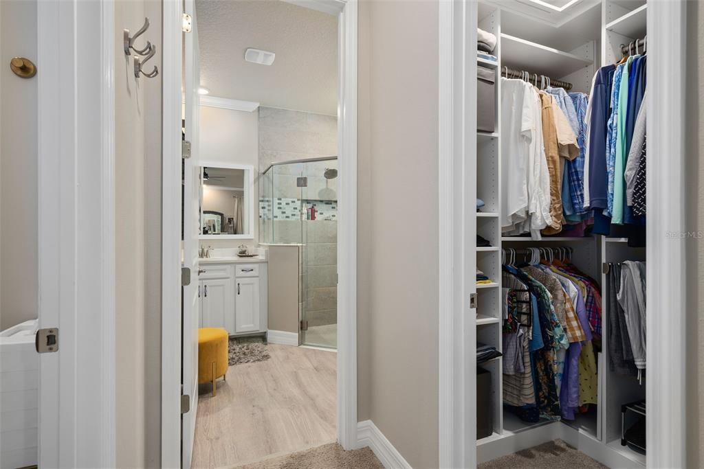 En Venta: $899,000 (4 camas, 3 baños, 2547 Pies cuadrados)