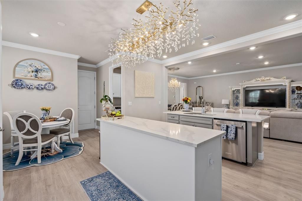 En Venta: $899,000 (4 camas, 3 baños, 2547 Pies cuadrados)