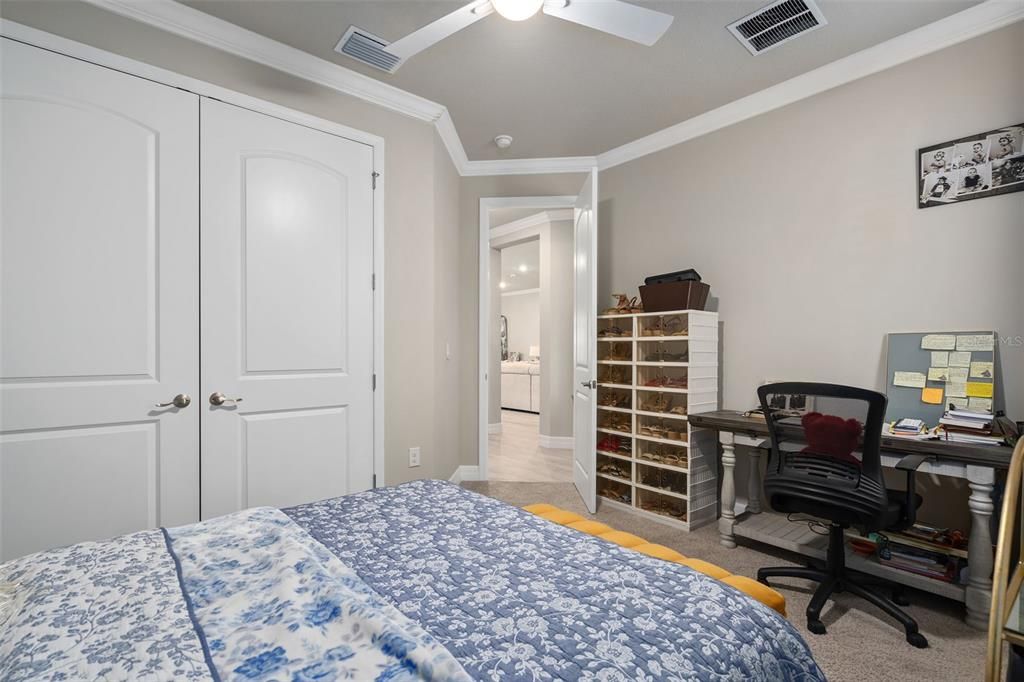En Venta: $899,000 (4 camas, 3 baños, 2547 Pies cuadrados)
