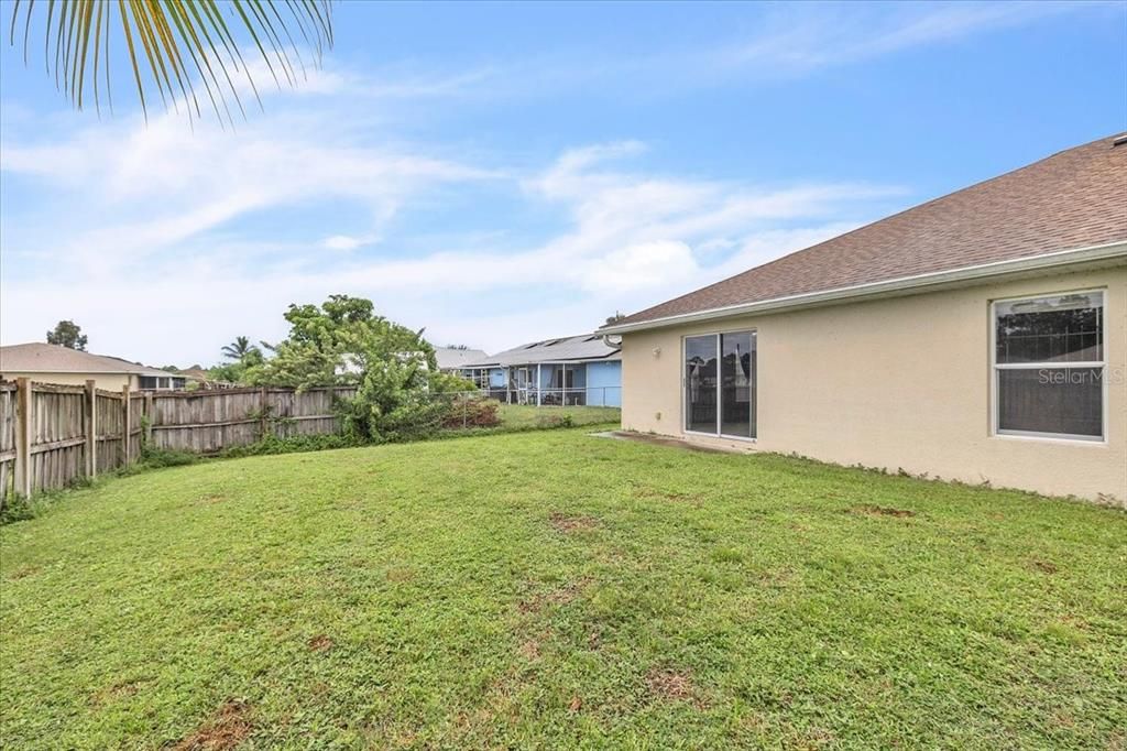 For Sale: $364,900 (6 beds, 0 baths, 2370 Square Feet)