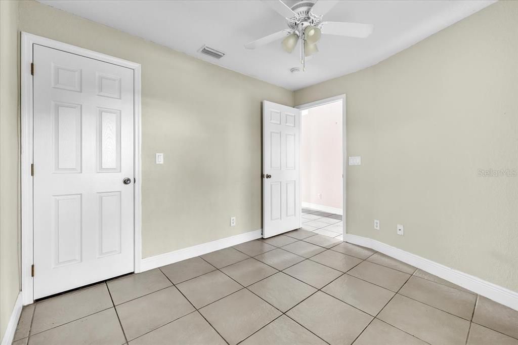 For Sale: $364,900 (6 beds, 0 baths, 2370 Square Feet)