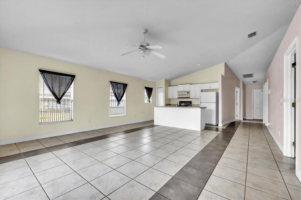 For Sale: $364,900 (6 beds, 0 baths, 2370 Square Feet)