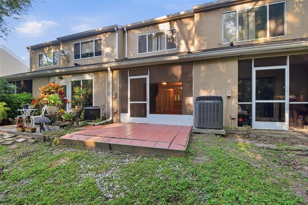 For Sale: $229,900 (2 beds, 2 baths, 1184 Square Feet)