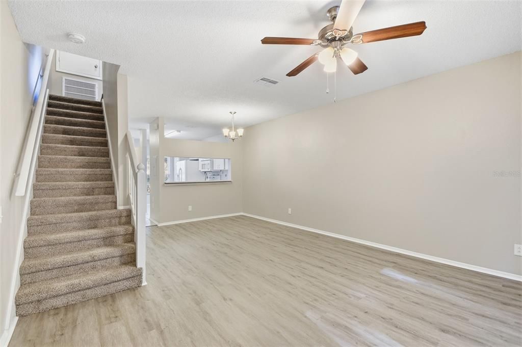 For Sale: $229,900 (2 beds, 2 baths, 1184 Square Feet)