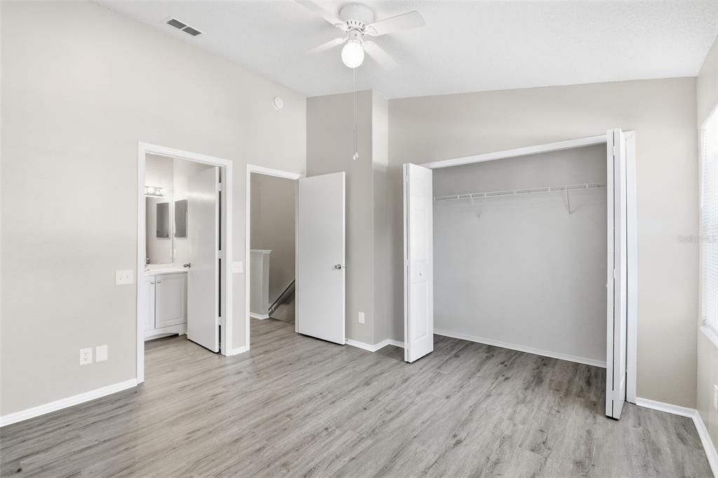 For Sale: $229,900 (2 beds, 2 baths, 1184 Square Feet)
