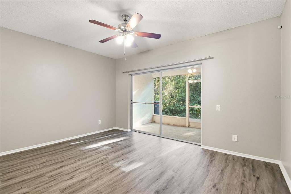 For Sale: $229,900 (2 beds, 2 baths, 1184 Square Feet)