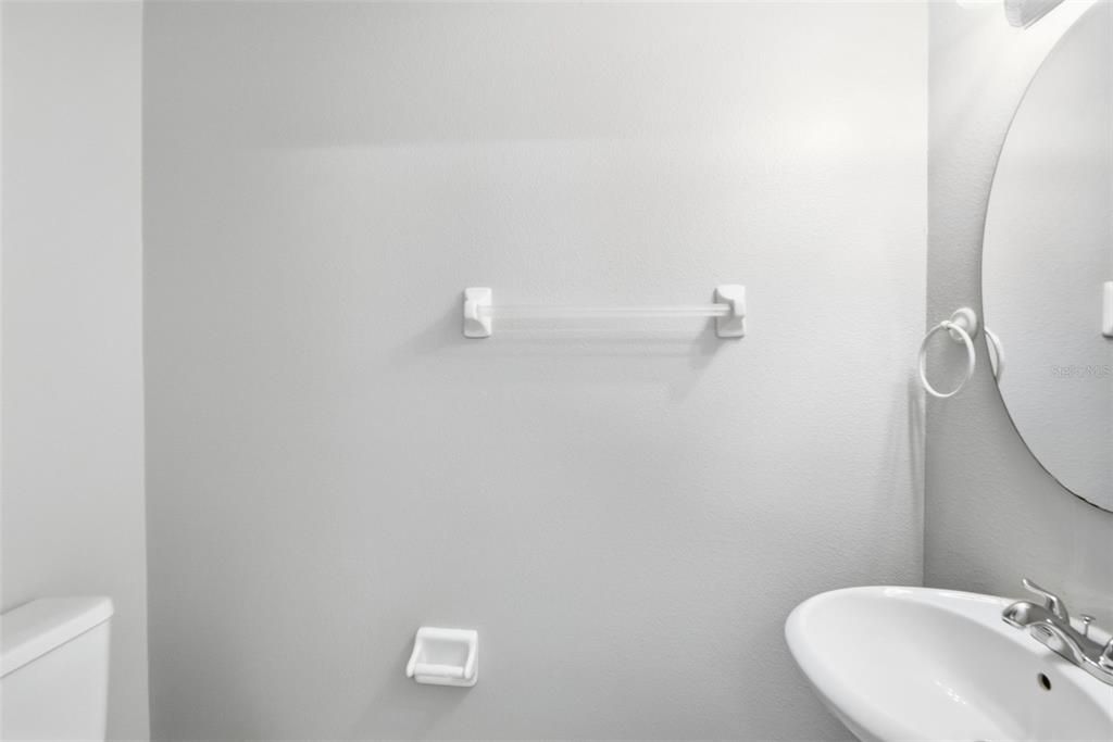 For Sale: $229,900 (2 beds, 2 baths, 1184 Square Feet)
