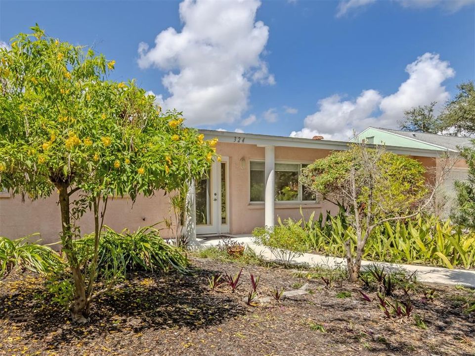 En Venta: $740,000 (3 camas, 2 baños, 1456 Pies cuadrados)
