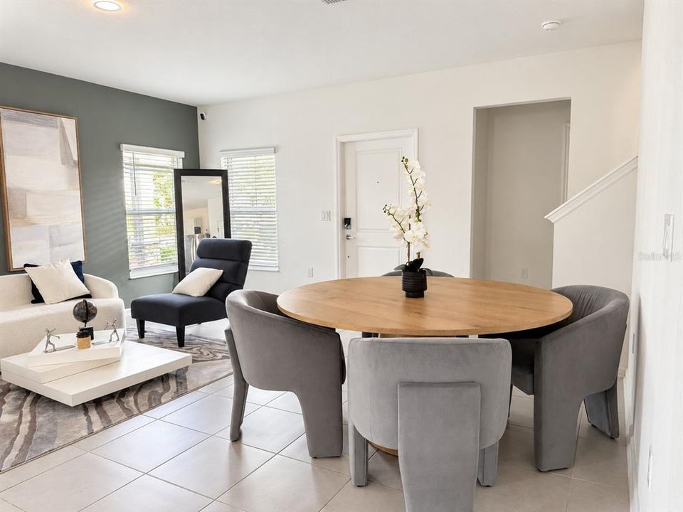 For Rent: $2,950 (3 beds, 2 baths, 1631 Square Feet)