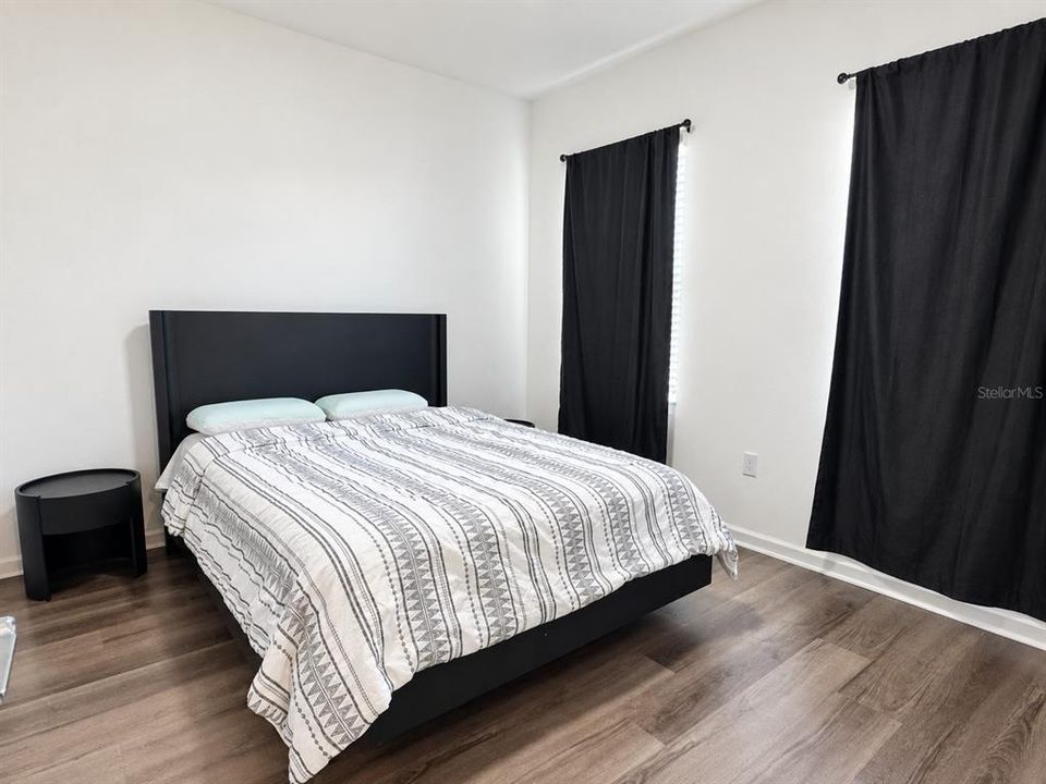 For Rent: $2,950 (3 beds, 2 baths, 1631 Square Feet)
