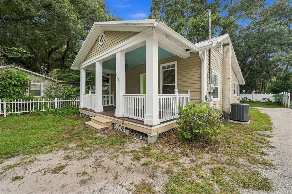 En Venta: $379,000 (2 camas, 1 baños, 672 Pies cuadrados)