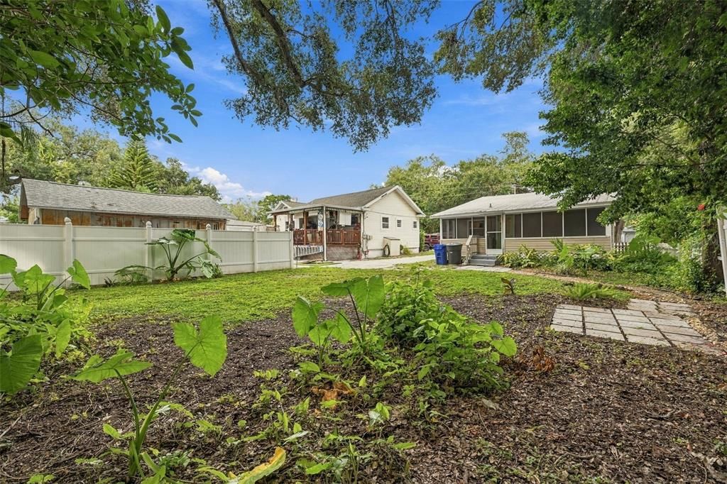 En Venta: $379,000 (2 camas, 1 baños, 672 Pies cuadrados)