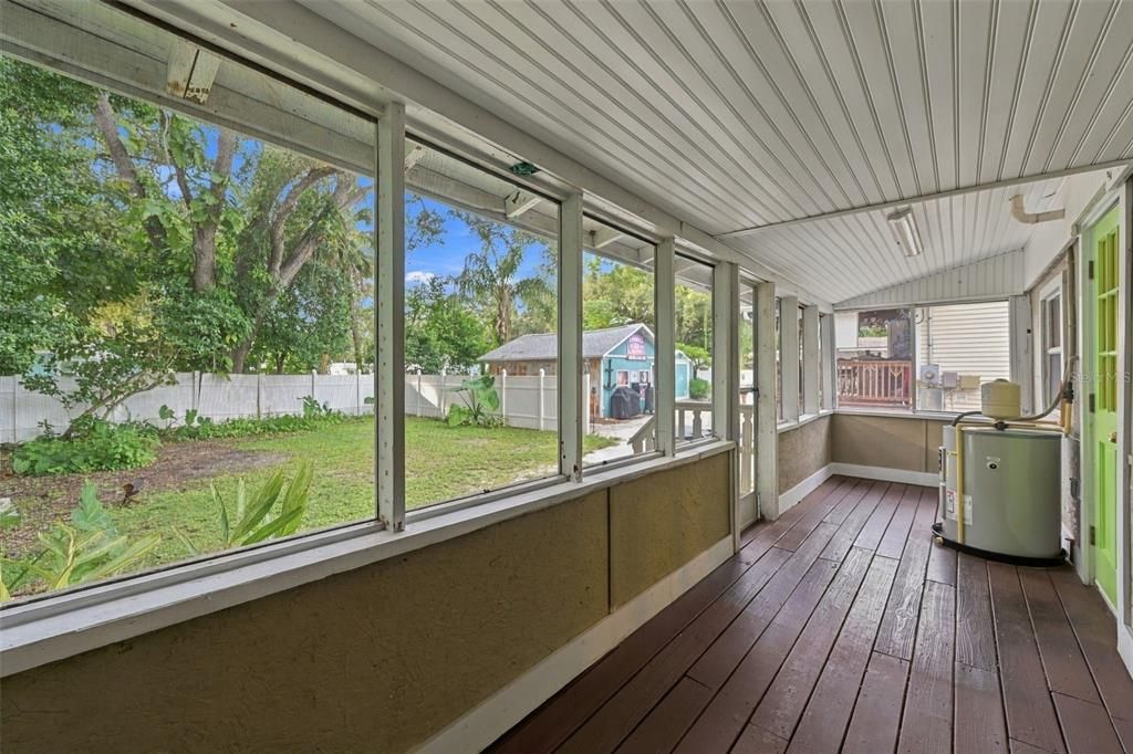 En Venta: $379,000 (2 camas, 1 baños, 672 Pies cuadrados)